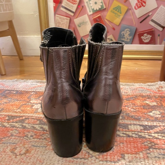 Kenneth Cole metallic ankle boots - Picture 4 of 6